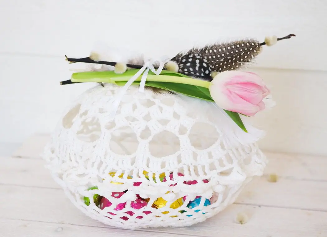 Påskägg av virkade dukar