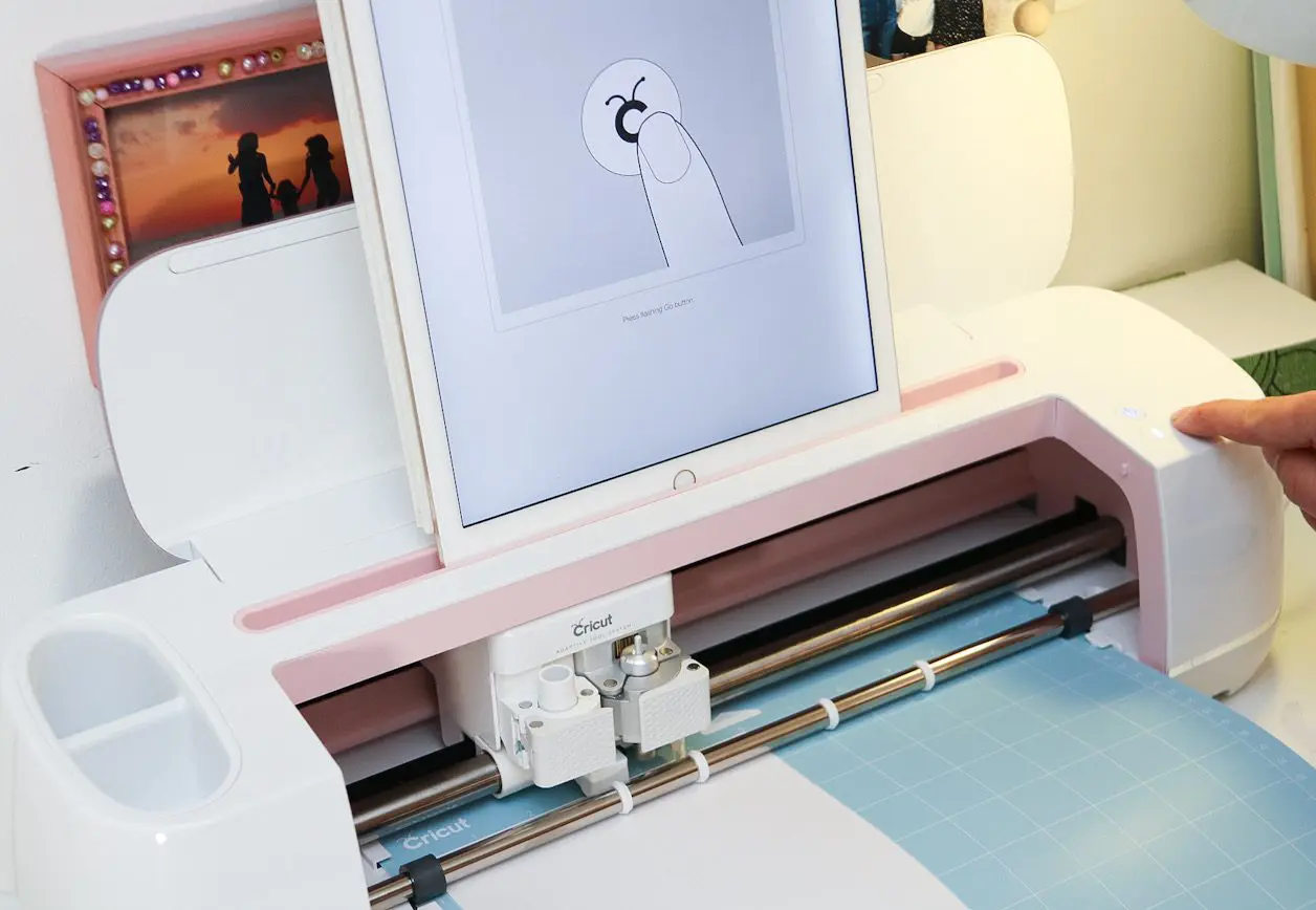 Cricut maker