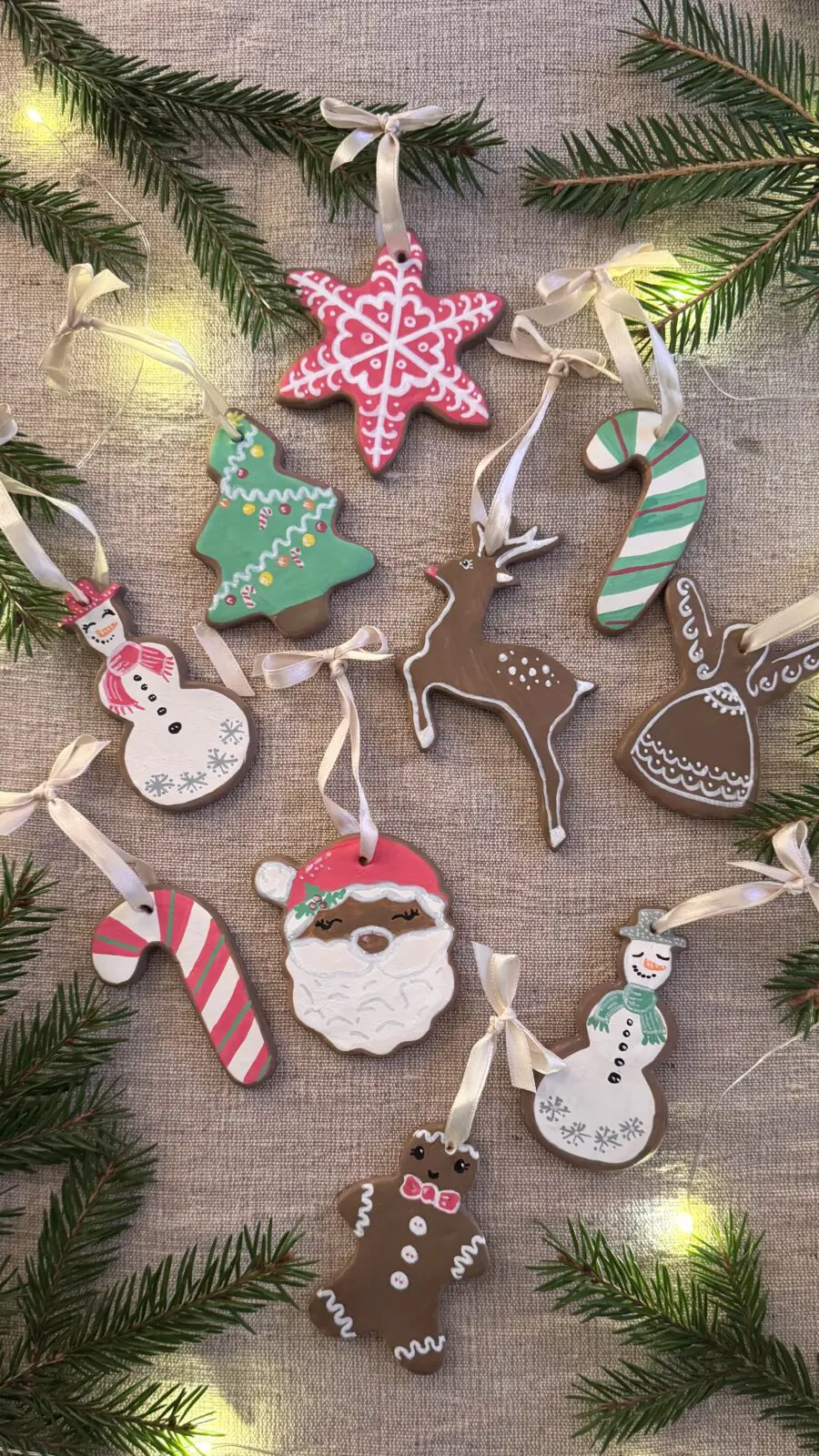 Julhängen med lufttorkande lera och Sharpiepennor