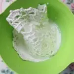 Påskägg av virkade dukar