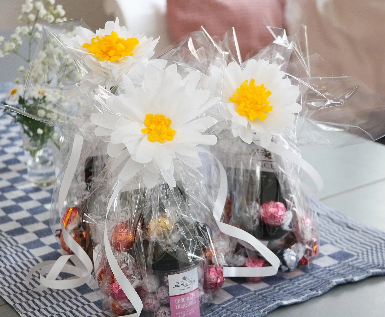 Prästkragar av crepepapper