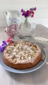 Äppekaka med kardemumma