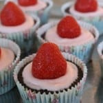 choklad och jordgubbscupcakes