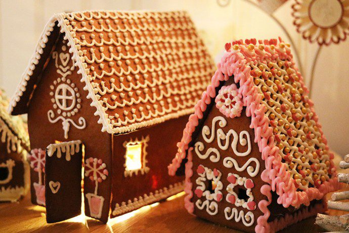 Pepparkakshus En Liten Julby - DIY Sweden