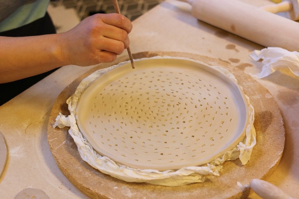 Workshop i stämpeltillverkning och keramik